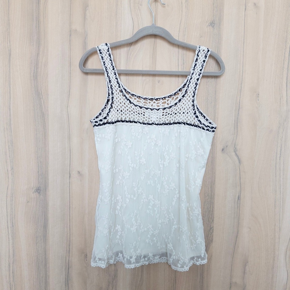 Womens Lace Crochet Top Medium White Floral Boho Cottage Romantic Feminine - Picture 7 of 8